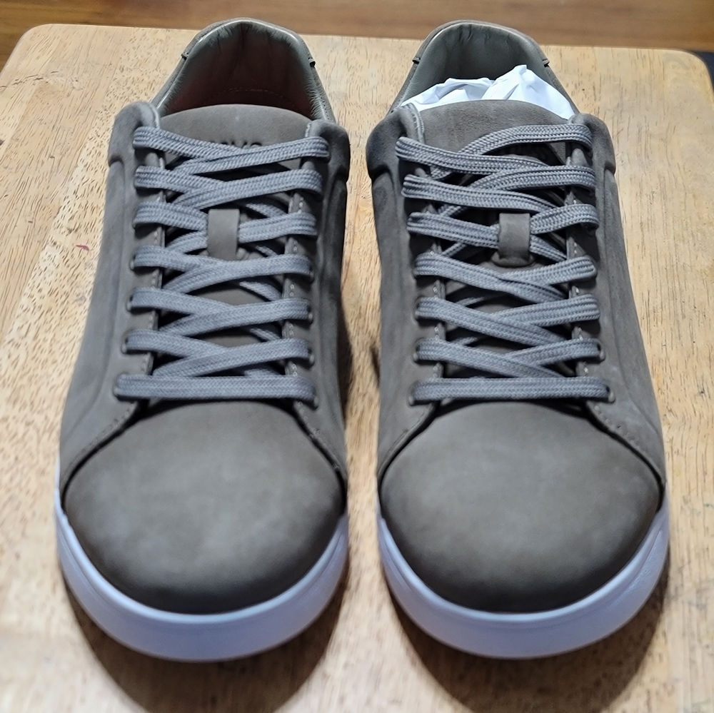 Men’s Shoes
